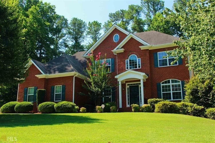 6 bedroom, 5,472 sq ft single family residence sold at 2820 Peyton Crossing Drive, Atlanta, GA 30311