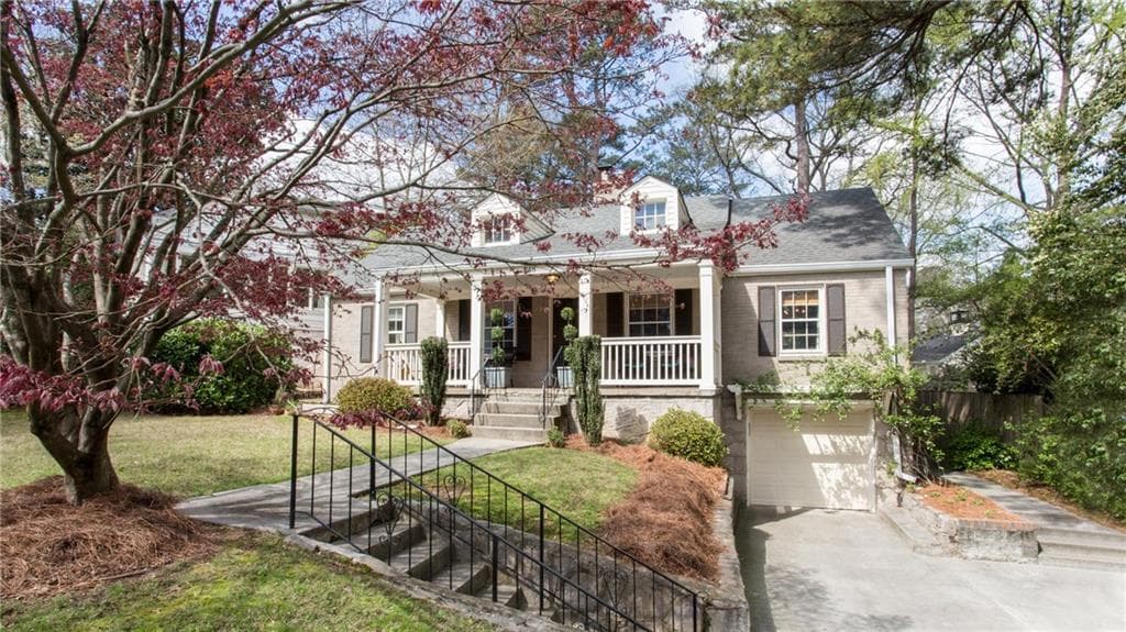 3 bedroom, 1,740 sq ft single family residence sold at 548 E Wesley Road, Atlanta, GA 30305
