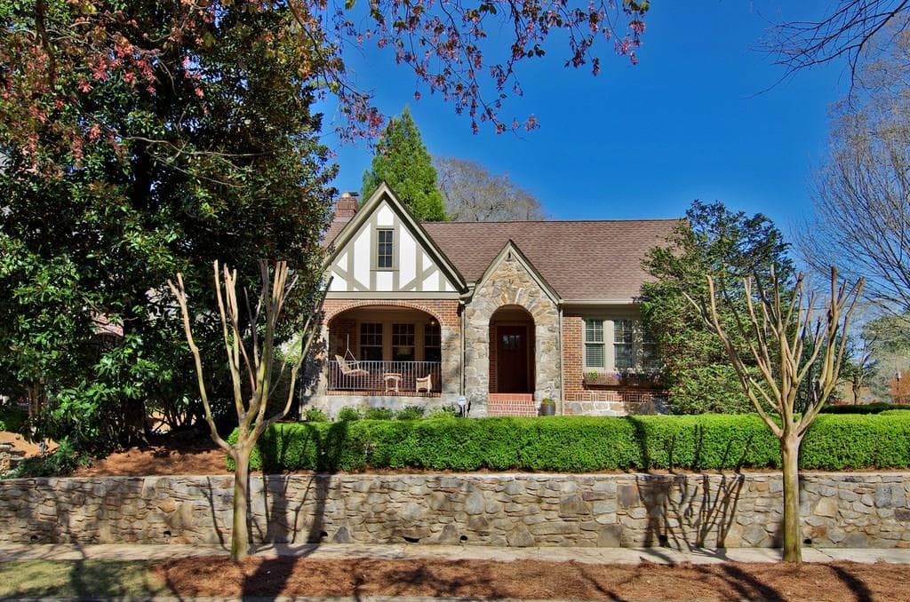 4 bedroom, 3,767 sq ft single family residence sold at 1629 N Pelham Road, Atlanta, GA 30324