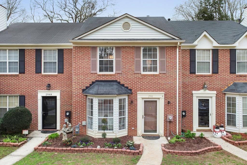 2 bedroom, 1,452 sq ft townhouse sold at 2946 Lexington Trace Drive 2946, Smyrna, GA 30080