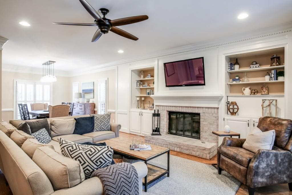 4 bedroom, 3,508 sq ft single family residence sold at 5364 Greenland Road, Atlanta, GA 30342