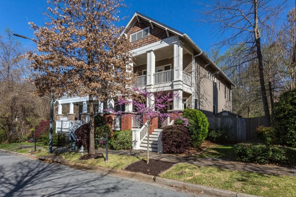 3 bedroom, 1,892 sq ft single family residence sold at 2120 Lanes Lane, Atlanta, GA 30317