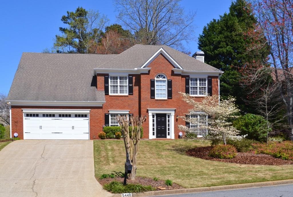 4 bedroom, 2,684 sq ft single family residence sold at 5440 Ashwind Trace, Alpharetta, GA 30005