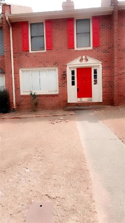 2 bedroom, 1,320 sq ft townhouse sold at 6094 Queen Anne Court, Norcross, GA 30093