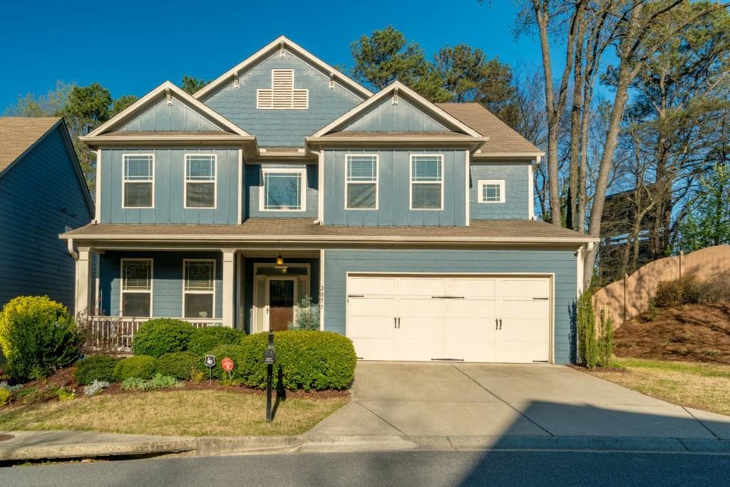 5 bedroom, 3,270 sq ft single family residence sold at 2077 Hatteras Way, Atlanta, GA 30318