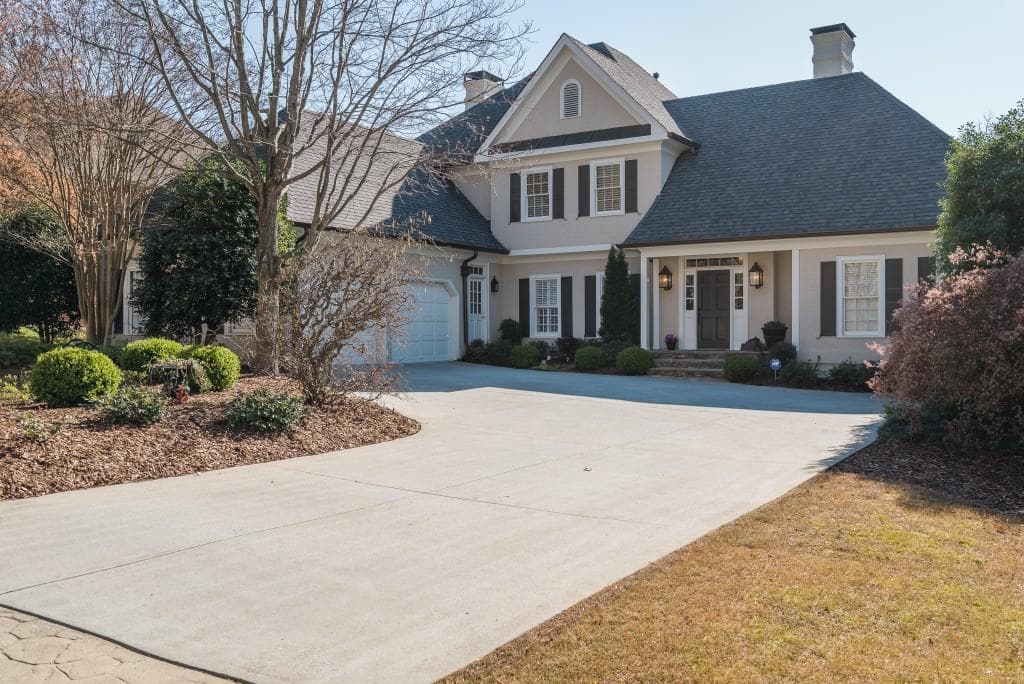5403 Brooke Farm Drive, Dunwoody, GA 30338 — most recent listing photo