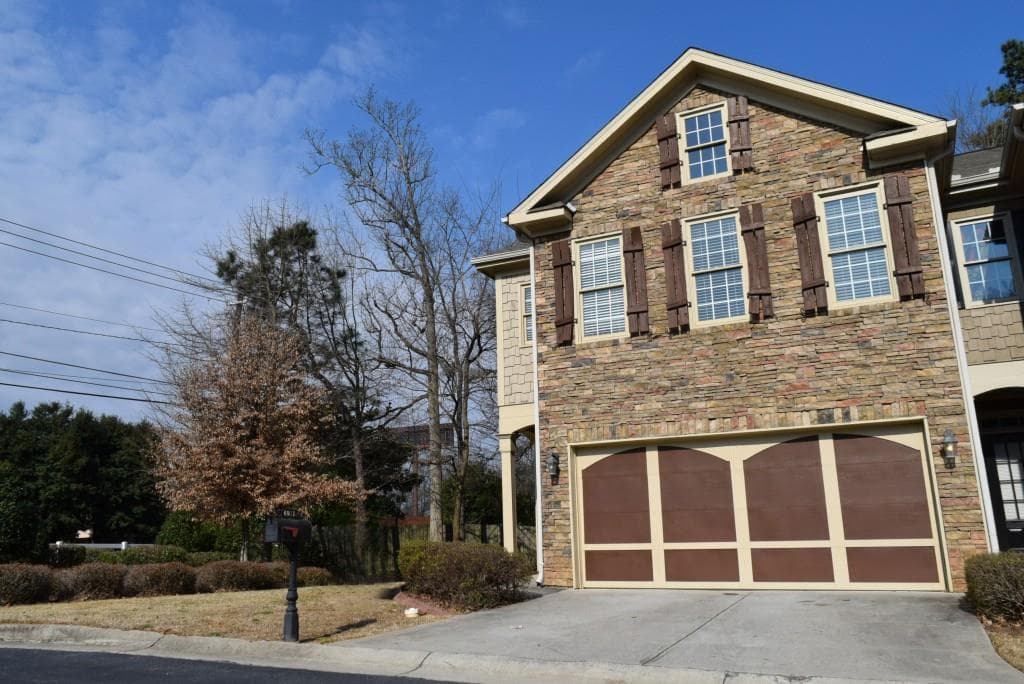 3 bedroom, 1,888 sq ft townhouse sold at 4031 Caitlyn Place, Atlanta, GA 30360