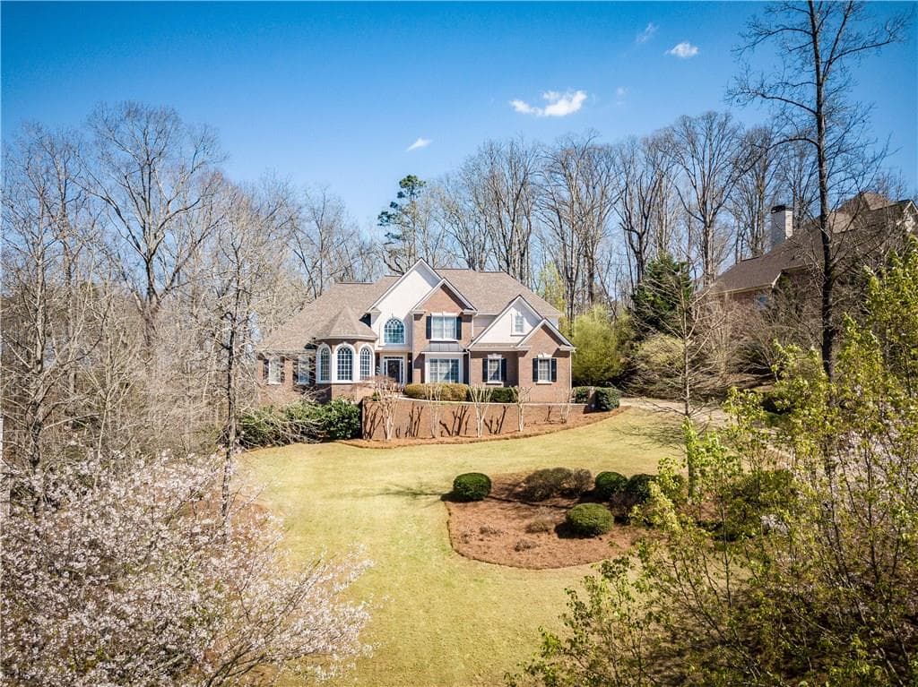 4 bedroom, 4,002 sq ft single family residence sold at 410 Huntington Estates Manor, Woodstock, GA 30188