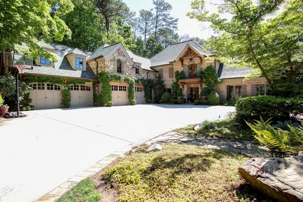 571 Glen Eagles Circle, Marietta, GA 30067 — most recent listing photo