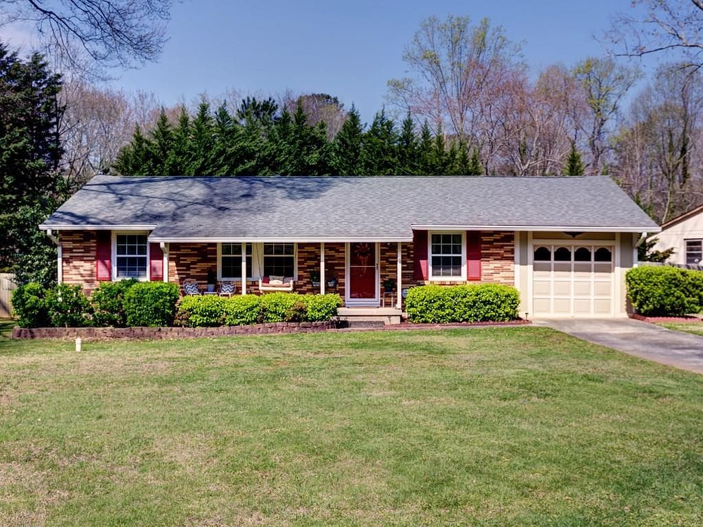 3 bedroom single family residence sold at 3118 Prestwick Place, Smyrna, GA 30080