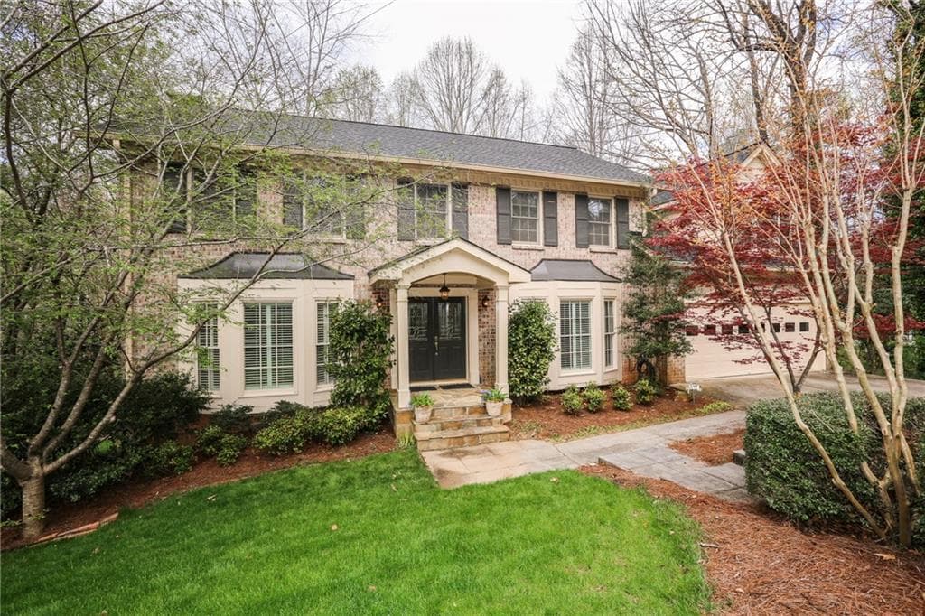 5573 Martina Way, Dunwoody, GA 30338 — most recent listing photo