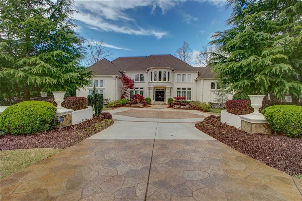 9360 Colonnade Trail, Johns Creek, GA 30022 — most recent listing photo
