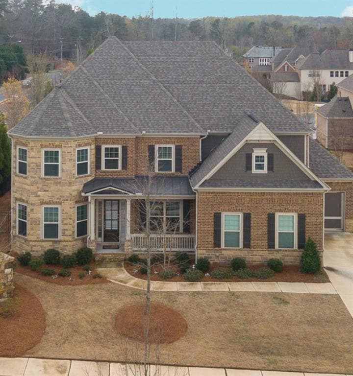 6 bedroom, 6,054 sq ft single family residence sold at 800 Stuart Drive, Alpharetta, GA 30004