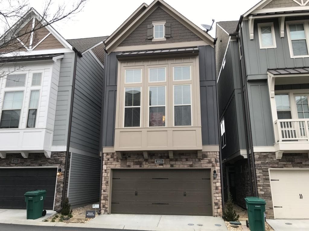 2 bedroom, 2,070 sq ft single family residence sold at 3005 Devoncroft Street, Smyrna, GA 30080