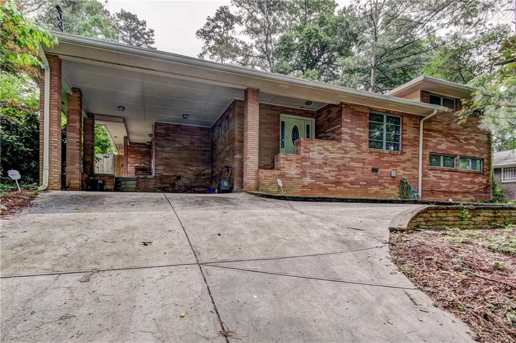 1715 Dunwoody Place, Brookhaven, GA 30324 — most recent listing photo