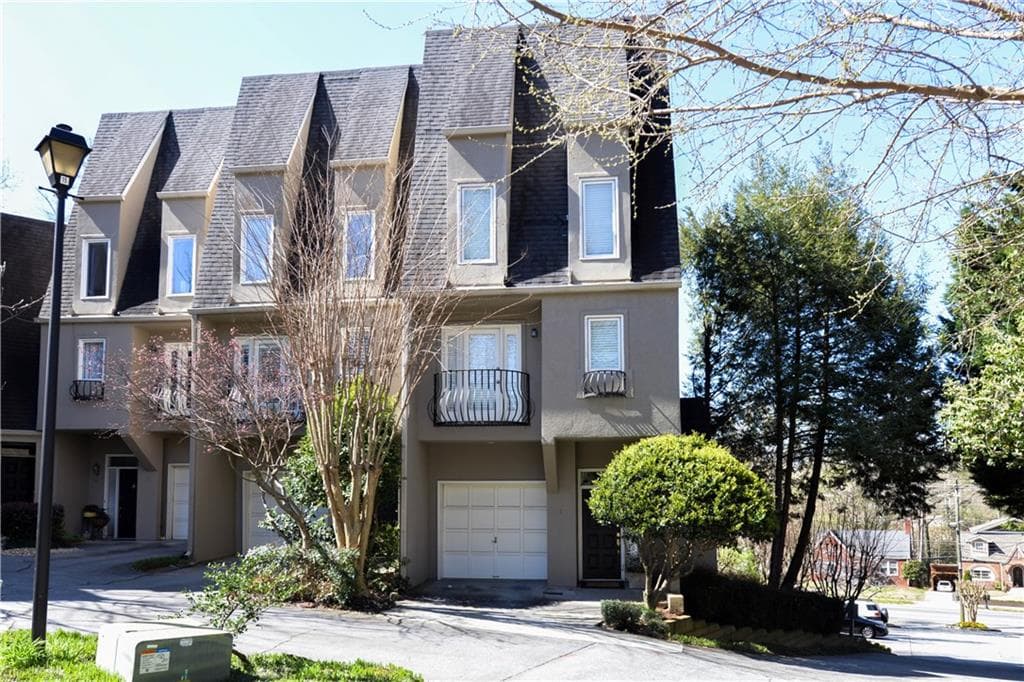 3 bedroom, 2,030 sq ft townhouse sold at 1467 Monroe Drive 1, Atlanta, GA 30324