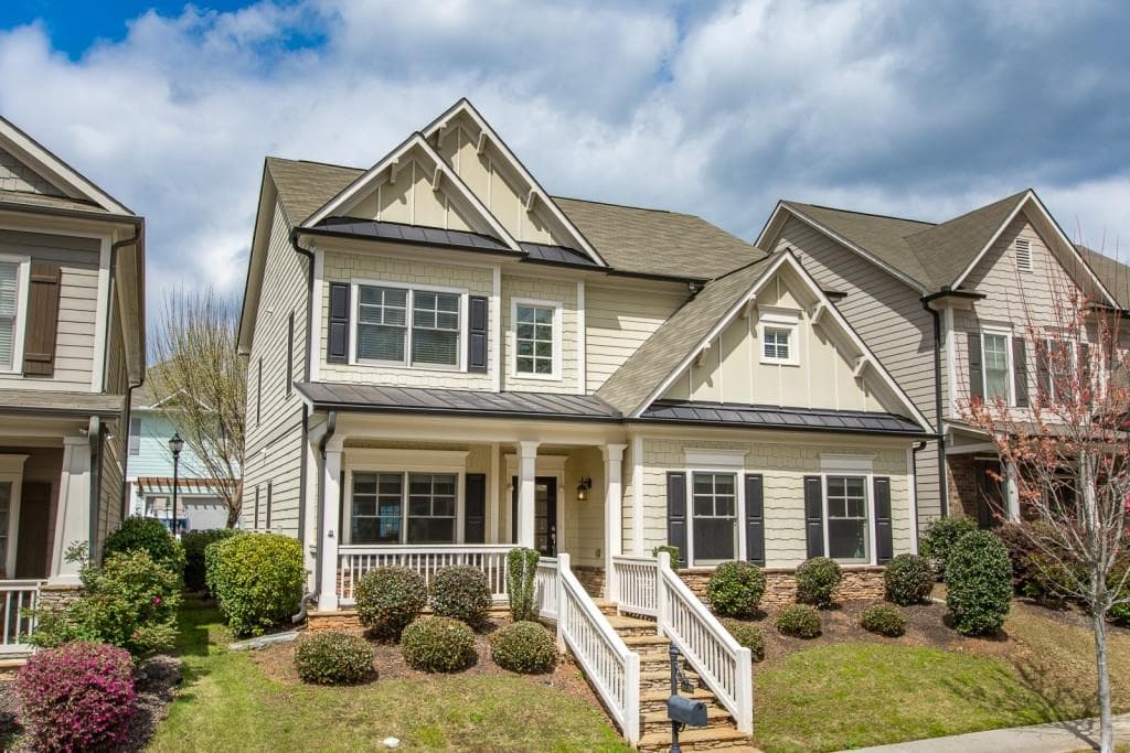 4 bedroom, 2,553 sq ft single family residence sold at 1328 Dupont Commons Circle, Atlanta, GA 30318