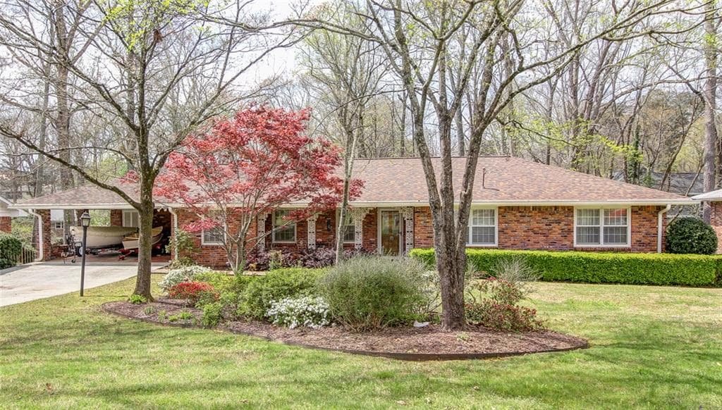 3 bedroom, 2,101 sq ft single family residence sold at 1488 Kahanna Drive, Decatur, GA 30033