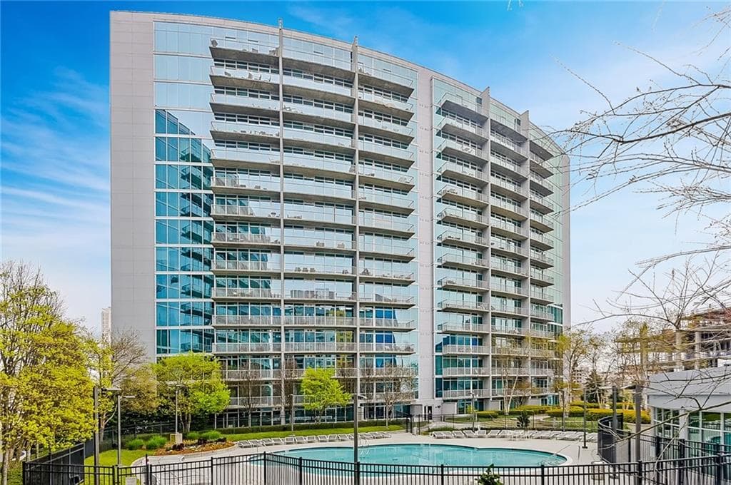 2 bedroom, 1,091 sq ft condominium sold at 44 Peachtree Place 1924, Atlanta, GA 30309