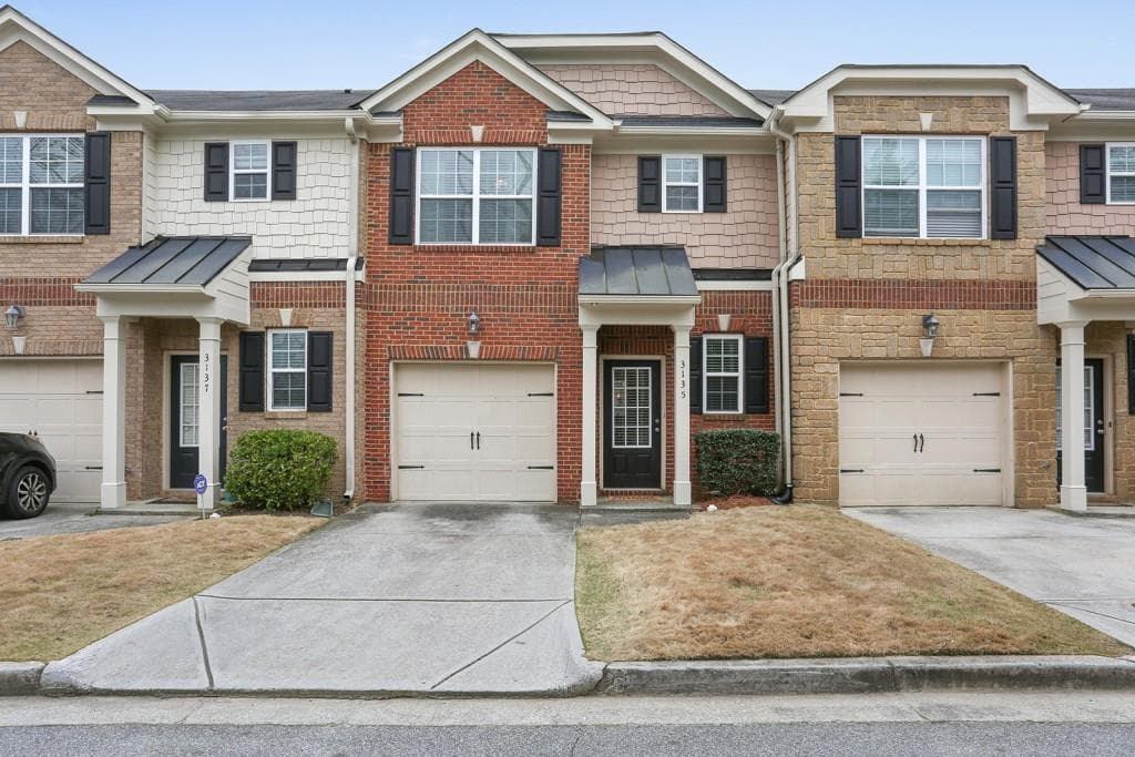 3 bedroom, 1,550 sq ft townhouse sold at 3135 Bernauer Trace, Atlanta, GA 30360