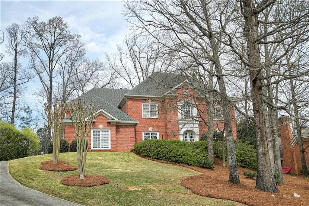 4 bedroom, 5,970 sq ft single family residence sold at 1414 Spyglass Hill Drive, Johns Creek, GA 30097