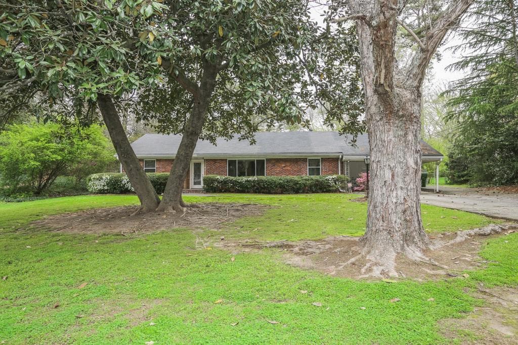 4 bedroom, 2,485 sq ft single family residence sold at 1357 Lenox Circle, Atlanta, GA 30306