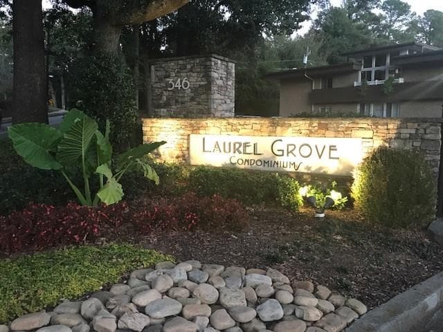 2 bedroom, 1,152 sq ft condominium sold at 346 Carpenter Drive 17, Atlanta, GA 30328