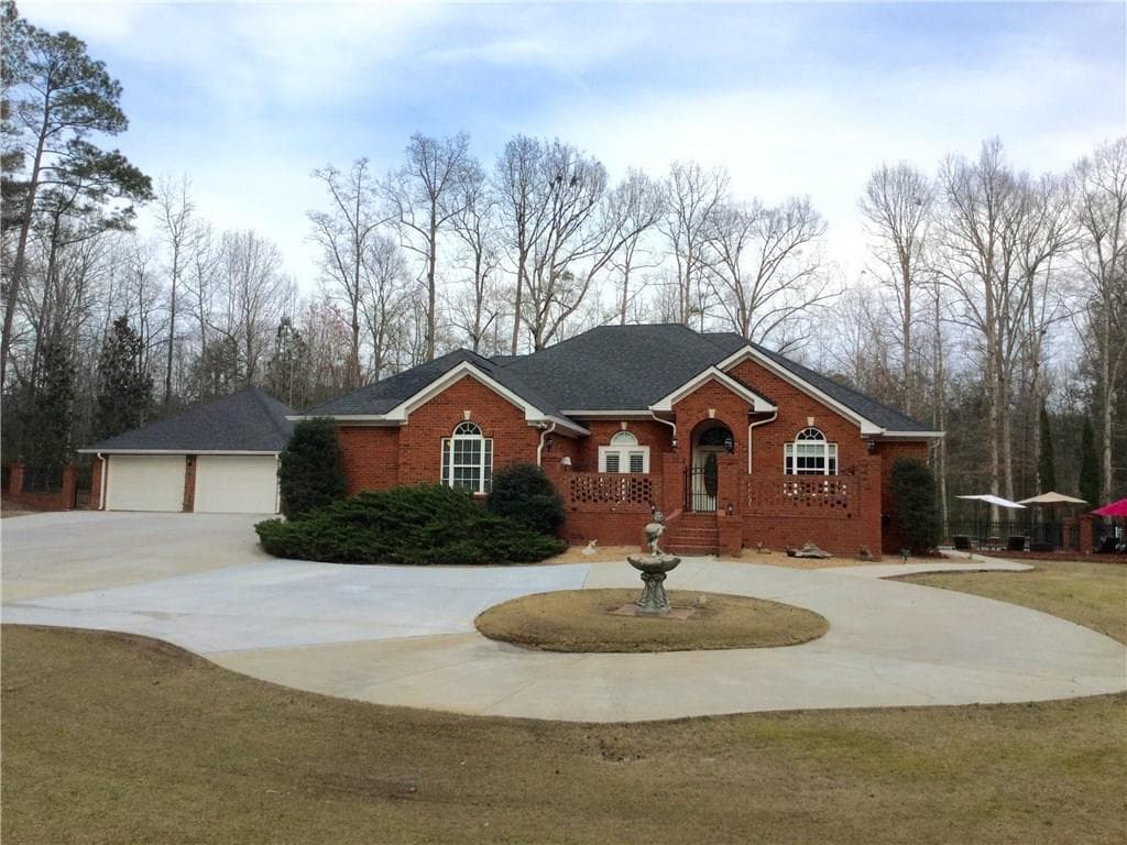4 bedroom single family residence sold at 120 Stable Creek Road, Fayetteville, GA 30215