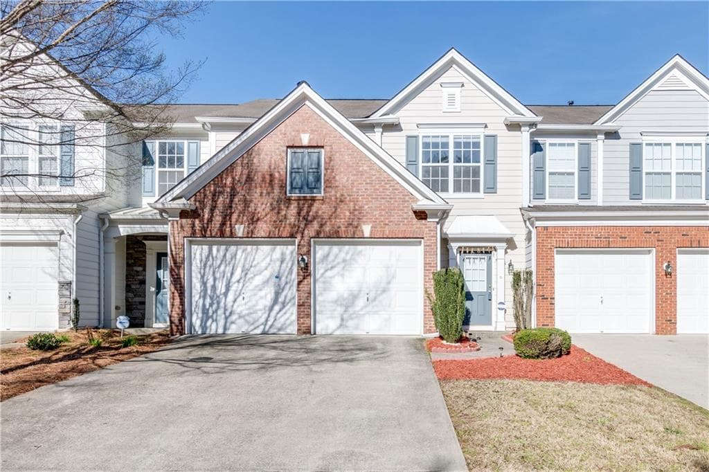 3 bedroom, 1,750 sq ft townhouse sold at 13192 Marrywood Court, Alpharetta, GA 30004