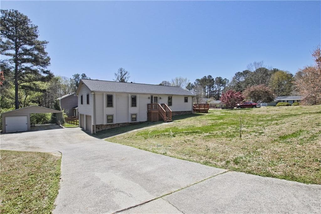 1094 Ironwood Drive, Grayson, GA 30017 — most recent listing photo