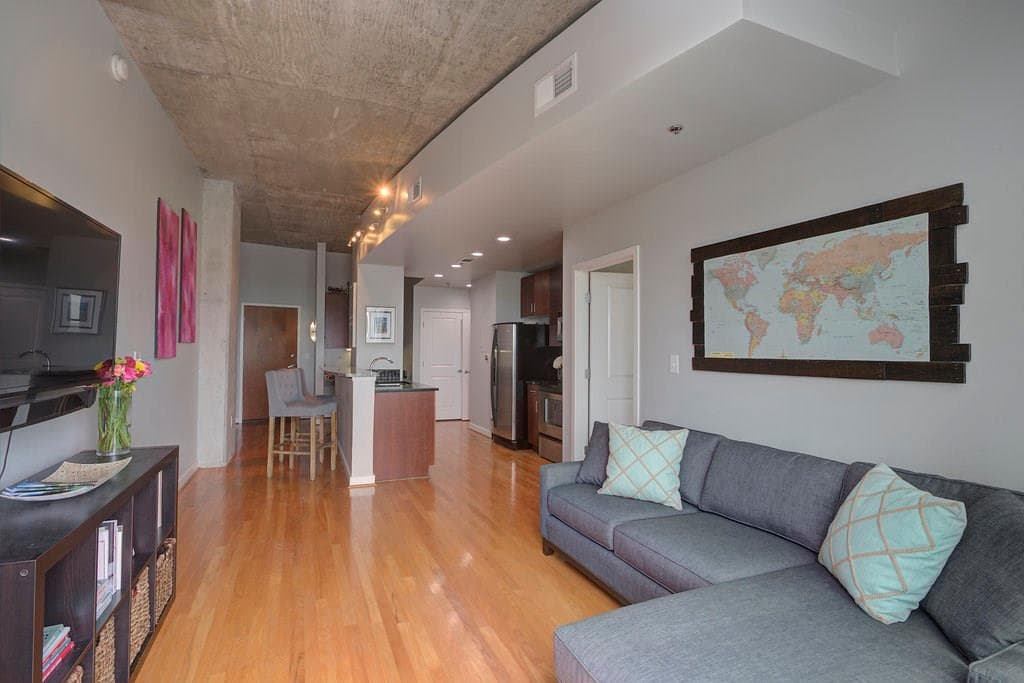 1 bedroom, 797 sq ft condominium sold at 250 Pharr Road 2115, Atlanta, GA 30305