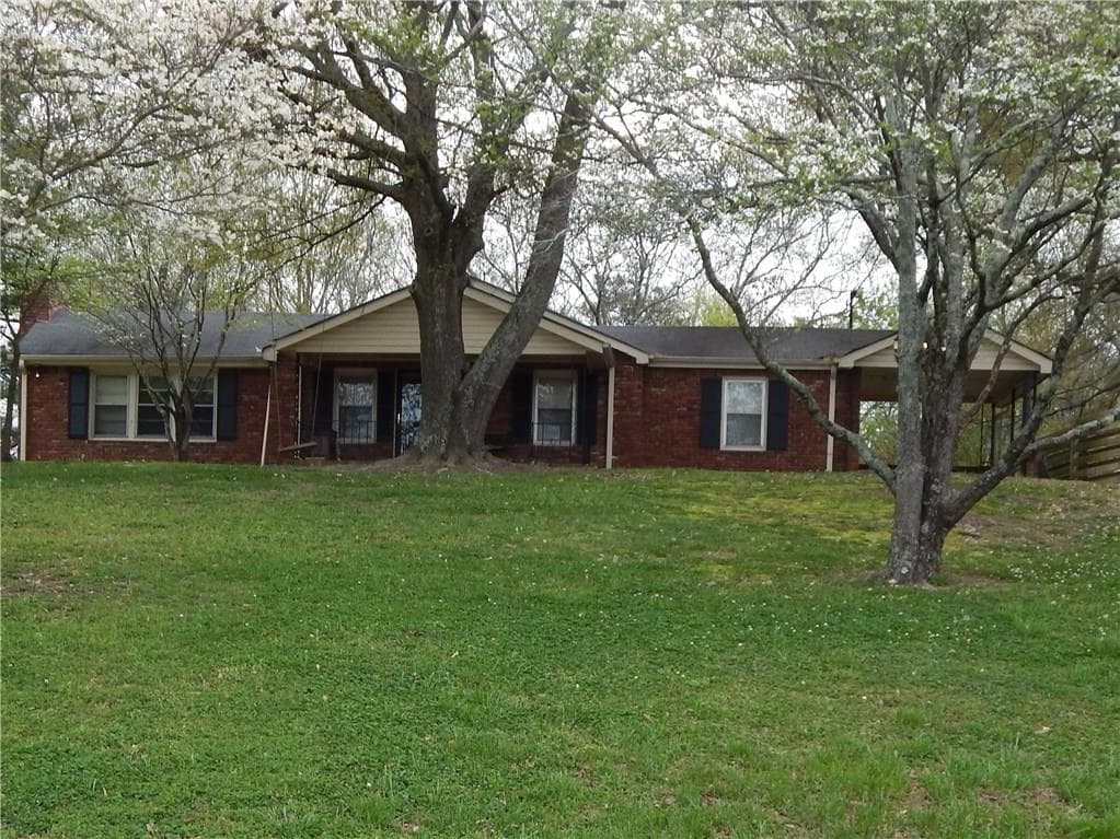 3 bedroom, 1,453 sq ft single family residence sold at 140 Morris Hill Road, Canton, GA 30114