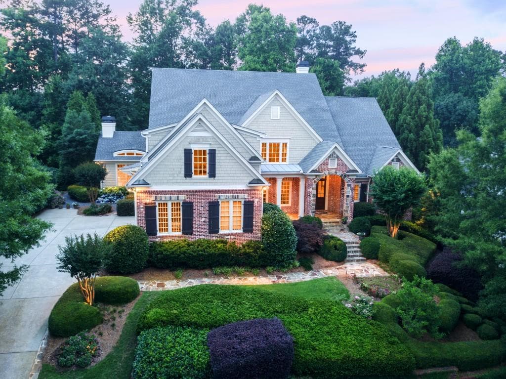 6 bedroom, 6,629 sq ft single family residence sold at 3495 Rivers Call Boulevard, Atlanta, GA 30339