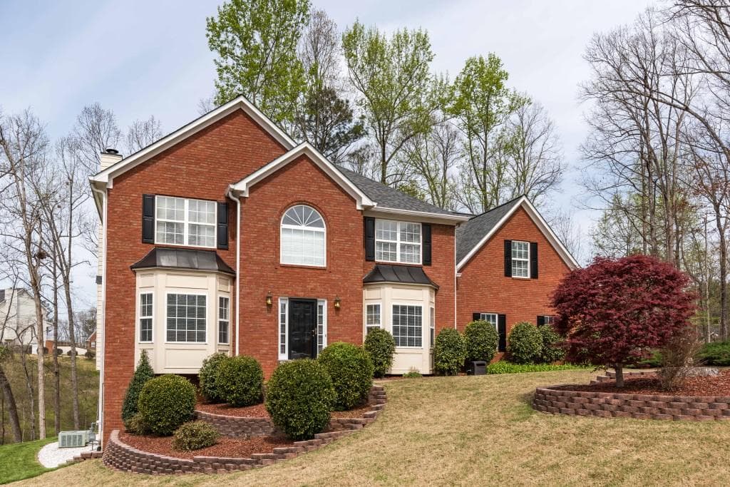 5 bedroom, 3,725 sq ft single family residence sold at 3945 Old Savannah Court, Douglasville, GA 30135