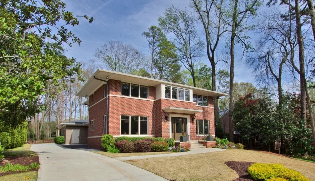 4 bedroom, 3,332 sq ft single family residence sold at 563 Ponce De Leon Manor, Atlanta, GA 30307