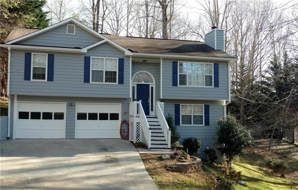 3 bedroom, 1,377 sq ft single family residence sold at 5579 ELDERBERRY Lane, Flowery Branch, GA 30542