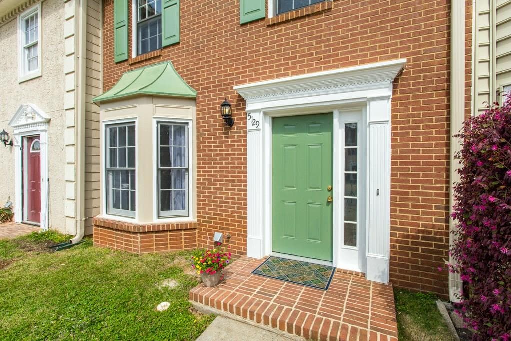 2 bedroom, 1,292 sq ft townhouse sold at 5129 Jenny Drive, Acworth, GA 30101