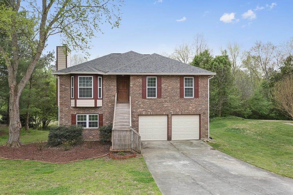 10690 Willow Meadow Circle, Alpharetta, GA 30022 — most recent listing photo