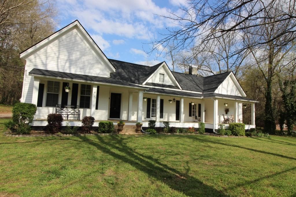 203 New Street, Hoschton, GA 30548 — most recent listing photo