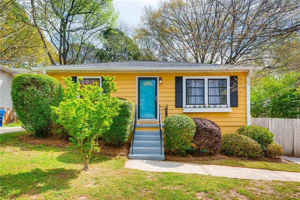 3 bedroom, 1,377 sq ft single family residence sold at 1272 Woodland Avenue, Atlanta, GA 30316