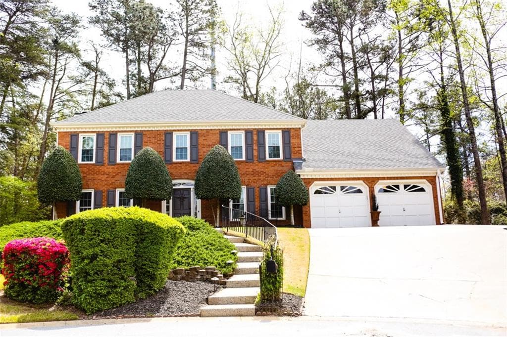 5 bedroom, 2,661 sq ft single family residence sold at 3626 Woodlark Drive, Roswell, GA 30075