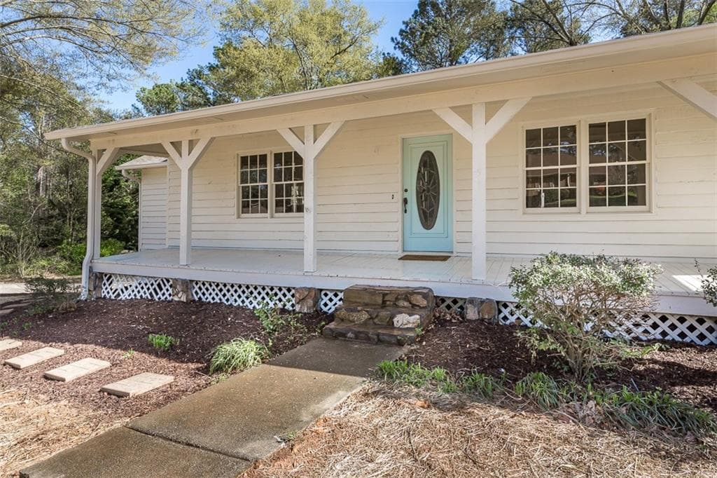 302 Laura Lane, Woodstock, GA 30188 — most recent listing photo