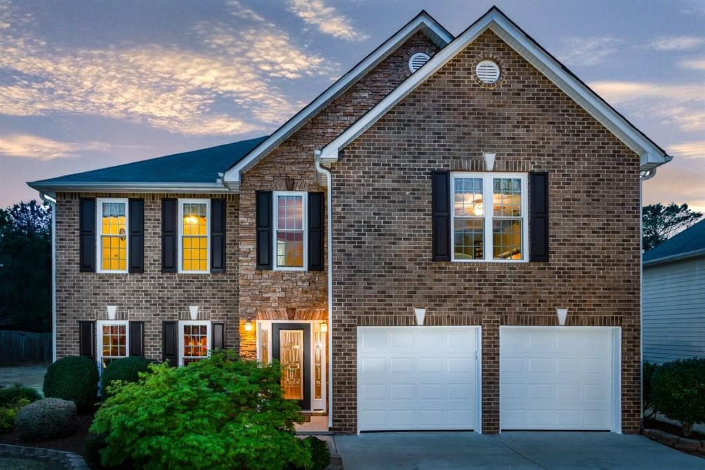 5 bedroom, 3,396 sq ft single family residence sold at 6320 Woodlore Drive, Acworth, GA 30101