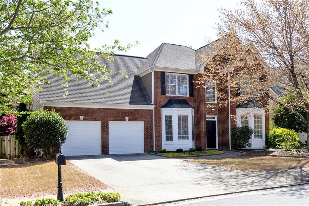 8005 Baywood Drive, Roswell, GA 30076 — most recent listing photo