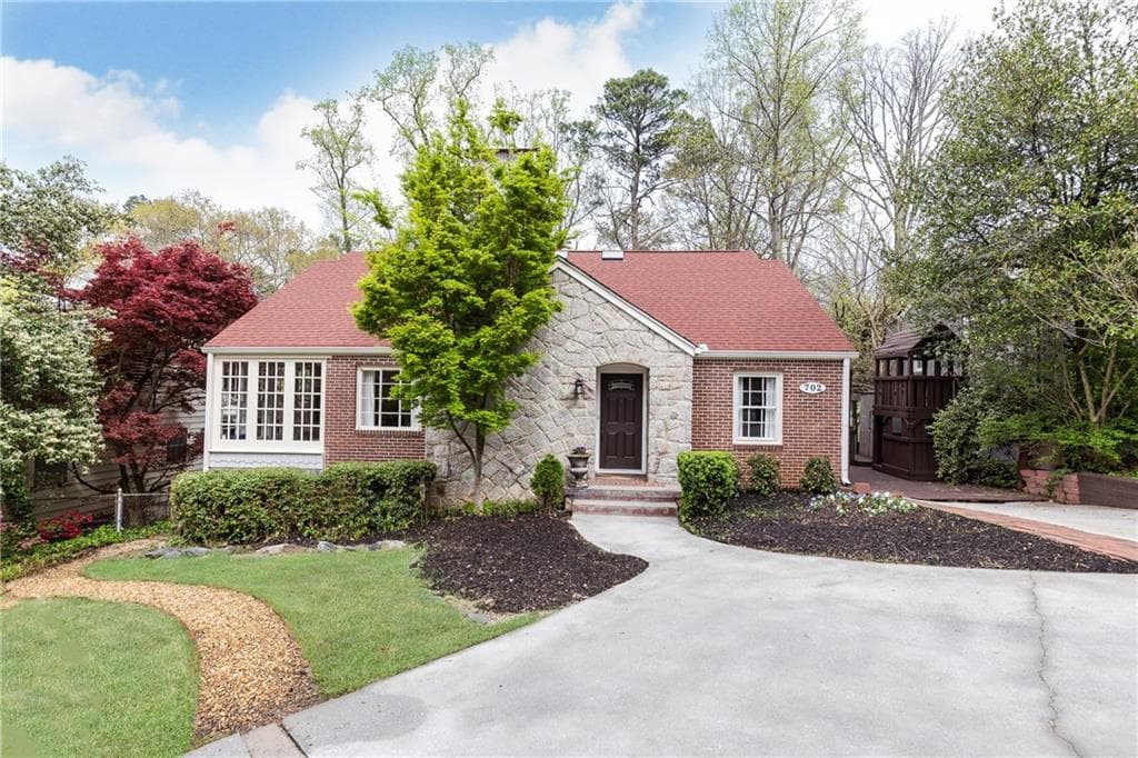 4 bedroom single family residence sold at 702 Hillpine Drive, Atlanta, GA 30306