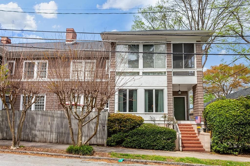 2 bedroom, 1,120 sq ft condominium sold at 765 Argonne Avenue D, Atlanta, GA 30308