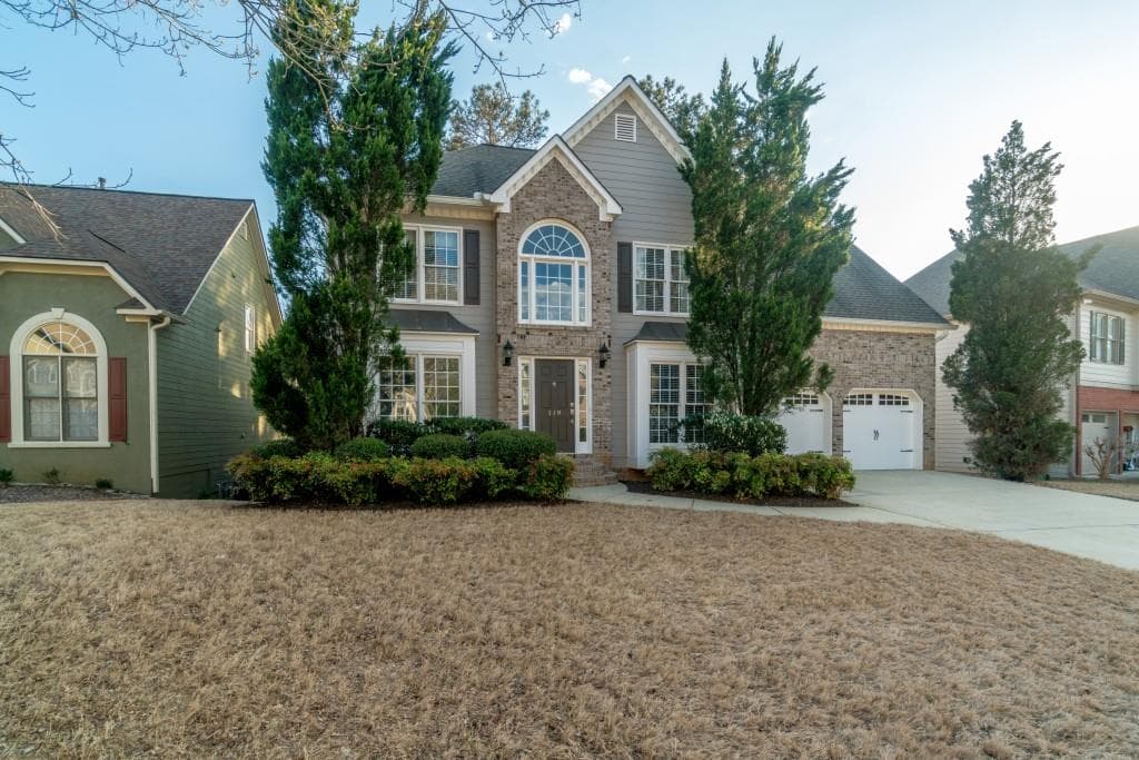 5 bedroom, 2,872 sq ft single family residence sold at 119 Dragging Canoe, Woodstock, GA 30189