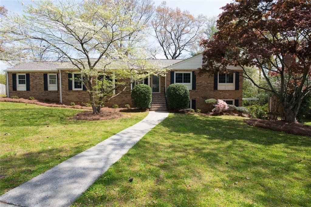5 bedroom single family residence sold at 1069 Arden Drive, Marietta, GA 30008