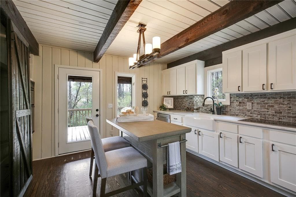 2320 E Cherokee Drive, Woodstock, GA 30188 — most recent listing photo