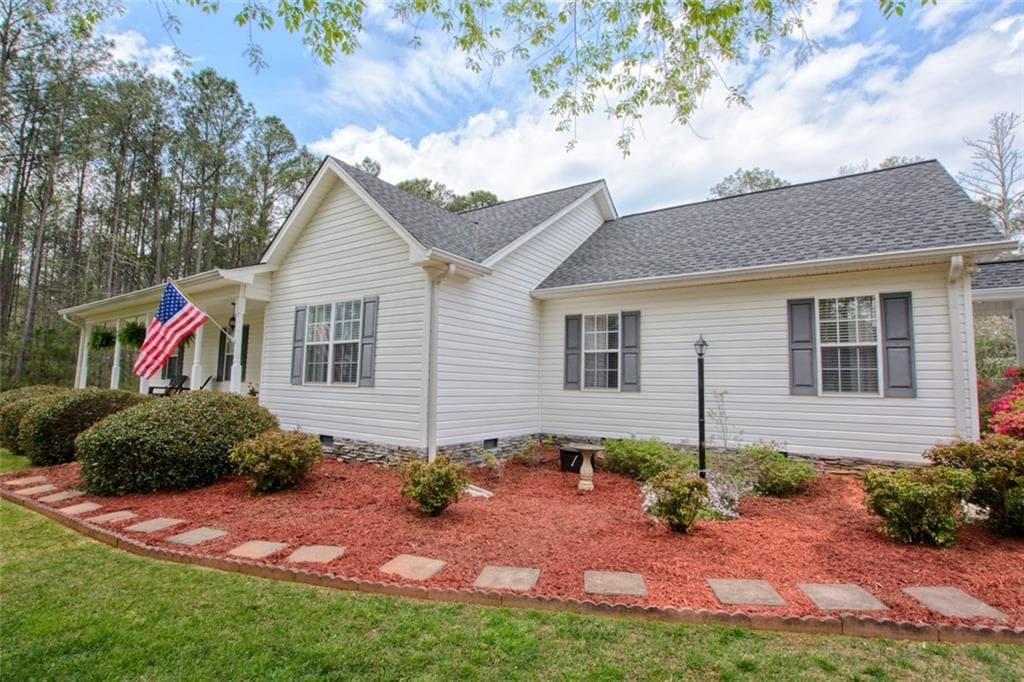 3 bedroom, 2,049 sq ft single family residence sold at 7540 Banks Mill Road, Douglasville, GA 30135